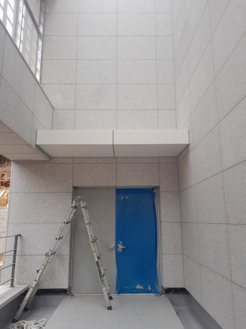 외벽 코킹후 모습
